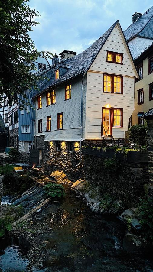 Monschau-Auszeit: Historisch Wohnen Direkt Am Bach Villa Exterior photo